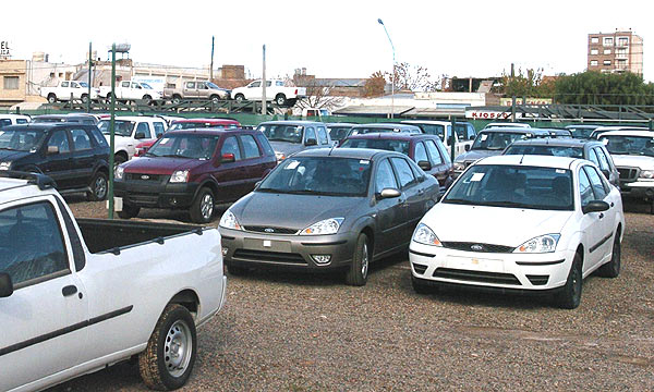 Concesionarios de vehiculos y Compra-Venta de vehiculos usados en Baza
